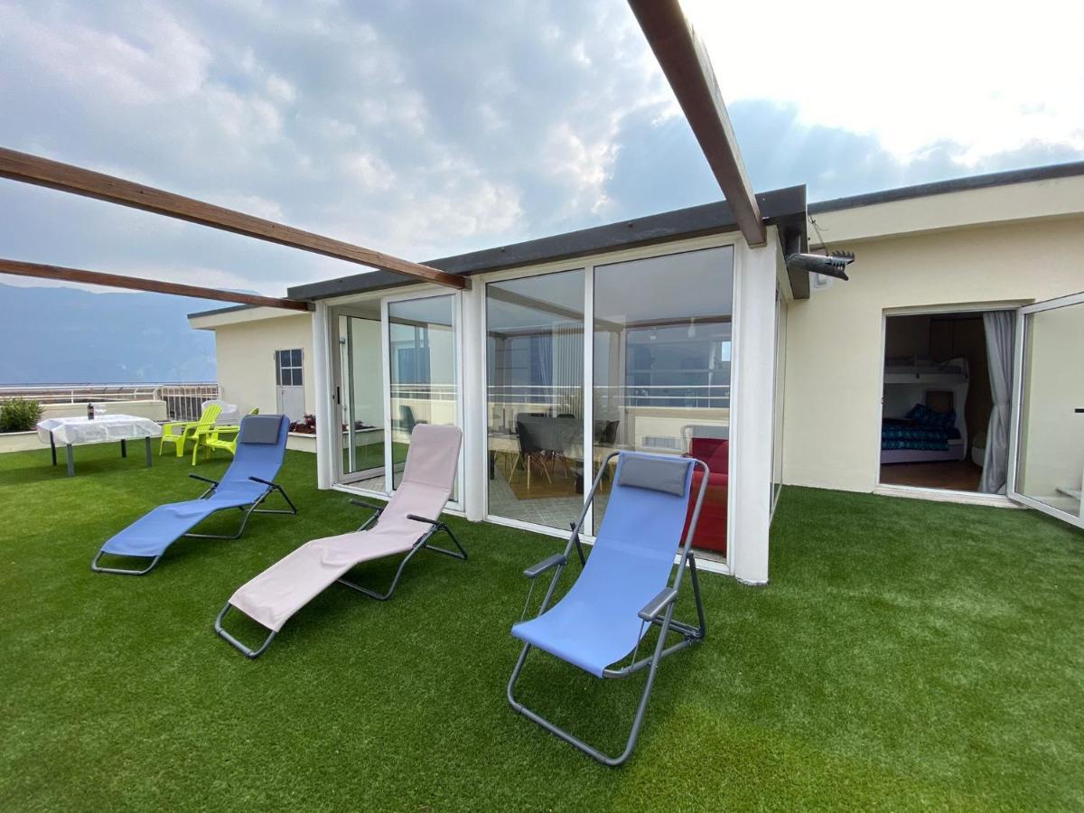 Attico With Big Terrace In Residence With Pool Valbrona Luaran gambar