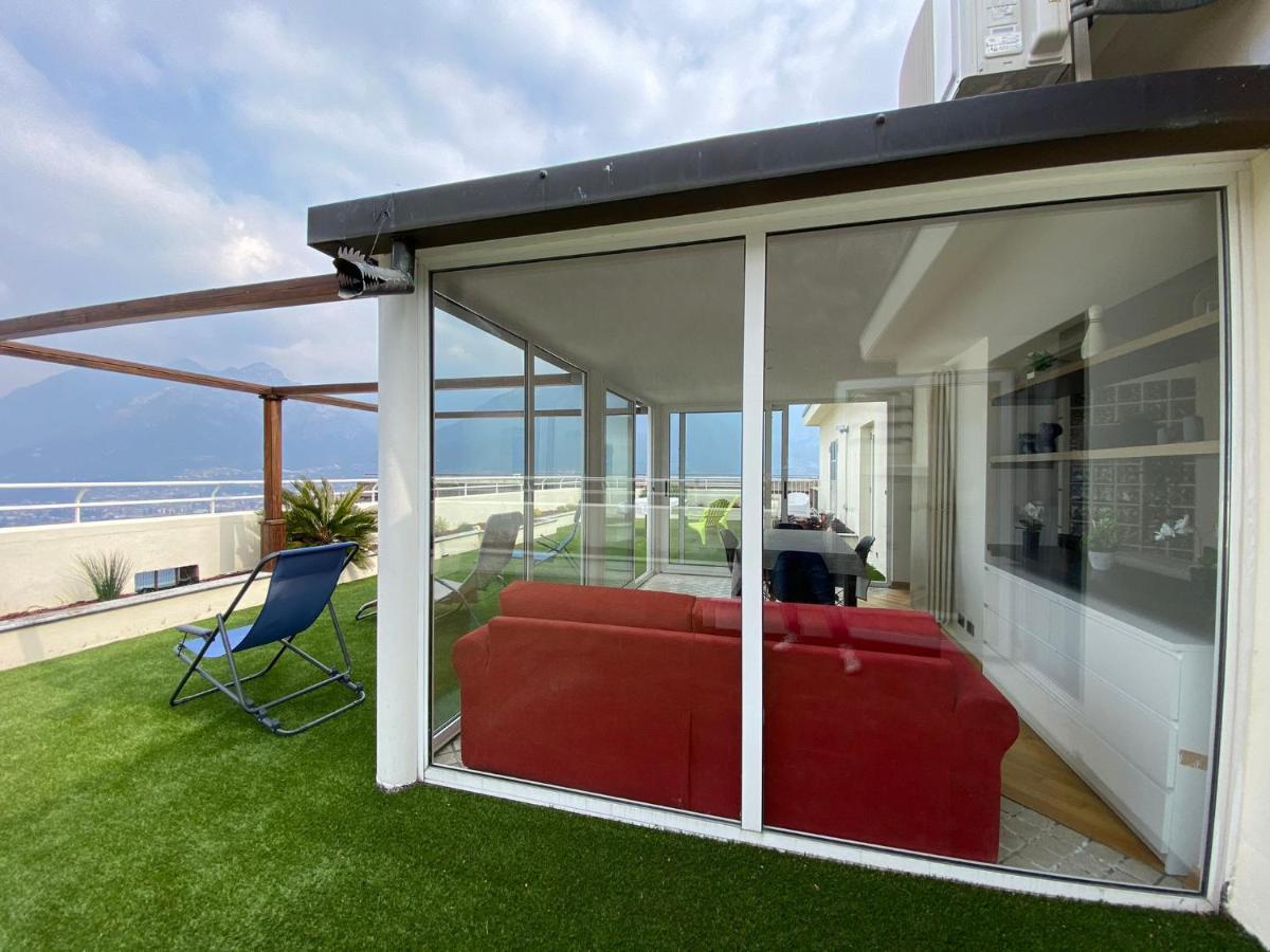 Attico With Big Terrace In Residence With Pool Valbrona Luaran gambar