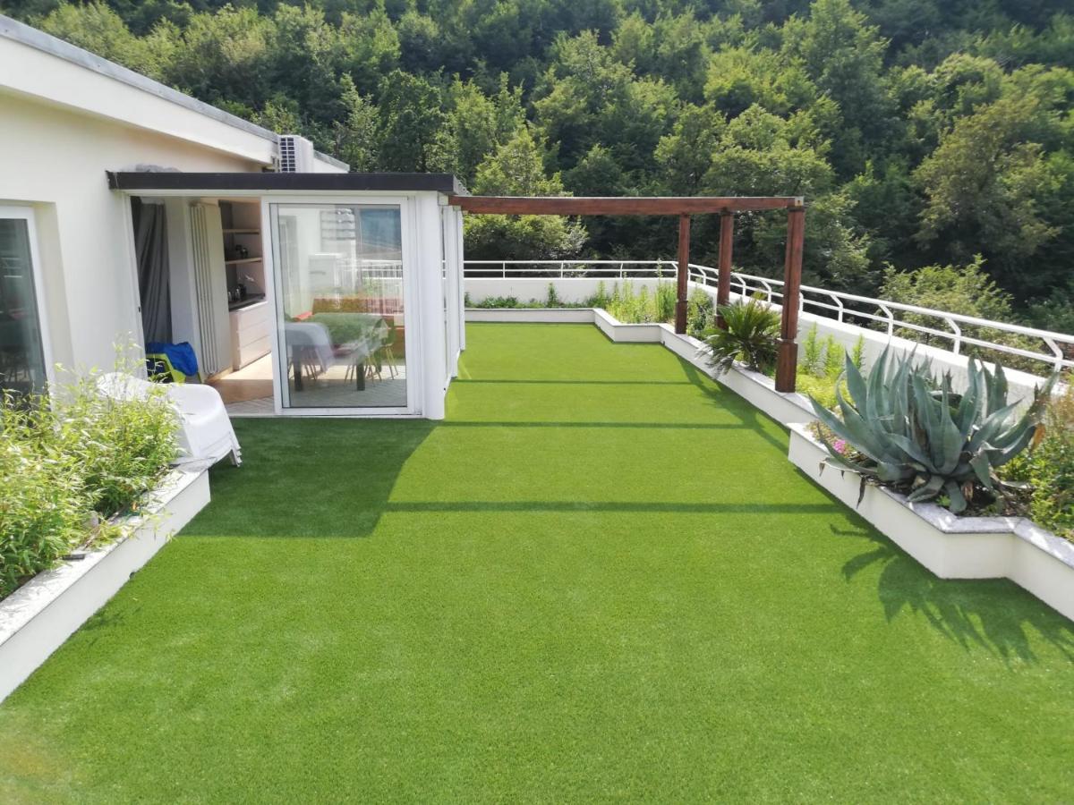 Attico With Big Terrace In Residence With Pool Valbrona Luaran gambar